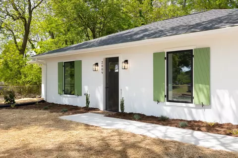 2009 Liberty St, Durham, NC 27703 photo 2