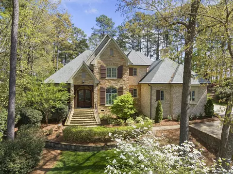 1116 Hunting Ridge Rd, Raleigh, NC 27615