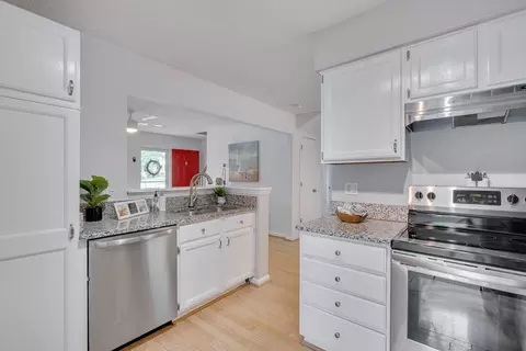 4101 Olde Coach Rd, Durham, NC 27707 photo 6