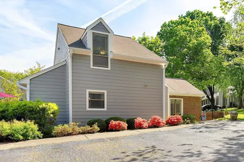 145 Clancy Cir, Cary, NC 27511 photo 4