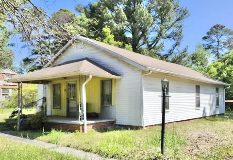 3610 Hawkins Ave, Sanford, NC 27330
