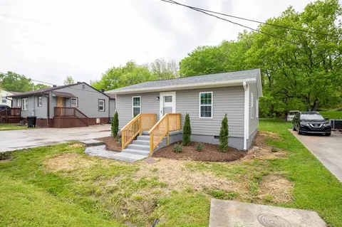 1812 Harris Dr, Burlington, NC 27217