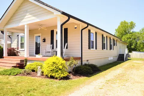 402 E St, Erwin, NC 28339 photo 8