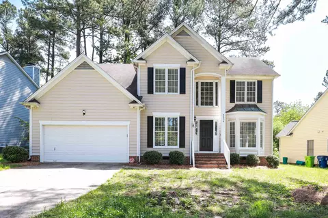 8808 Attingham Dr, Raleigh, NC 27615