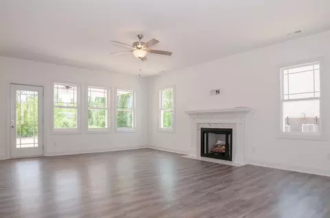 27 Cedarbrook Dr, Benson, NC 27504 photo 10