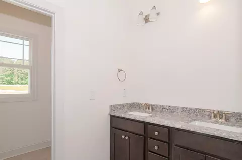 27 Cedarbrook Dr, Benson, NC 27504 photo 38