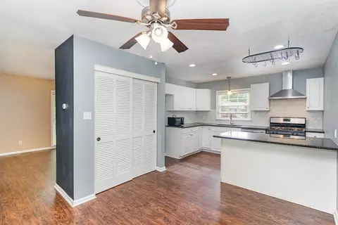 1501 Edgebrook Dr, Garner, NC 27529 photo 4
