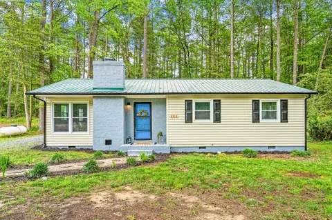 4213 River Run Dr, Sanford, NC 27332