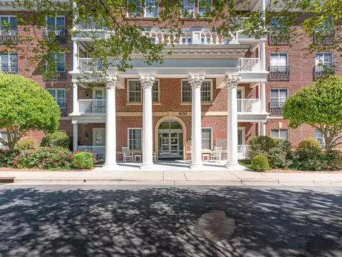 424 Cedar Club Cir #424, Chapel Hill, NC 27517