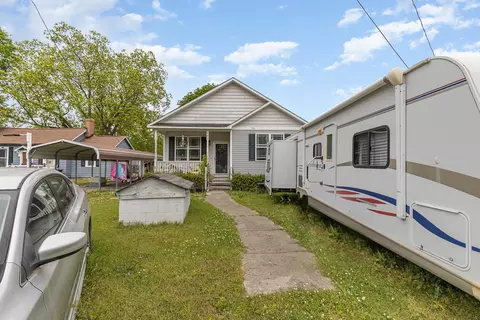 562 Main St, Smithfield, NC 27577 photo 2