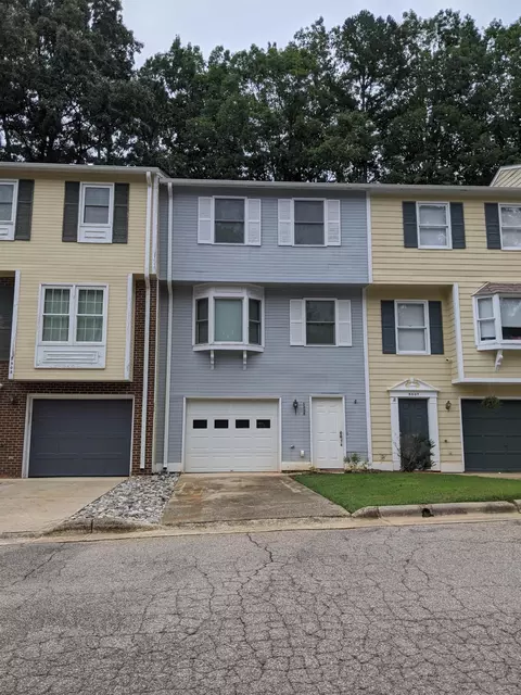 5905 Dixon Dr, Raleigh, NC 27609