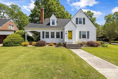 515 S 4th St, Smithfield, NC 27577 photo 1
