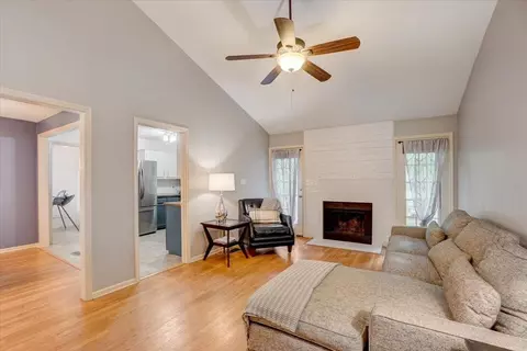 814 Greyson Dr, Durham, NC 27703 photo 3