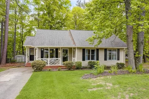814 Greyson Dr, Durham, NC 27703
