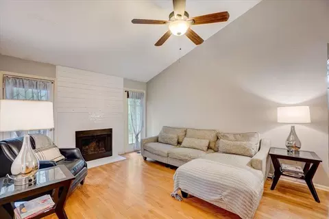 814 Greyson Dr, Durham, NC 27703 photo 4