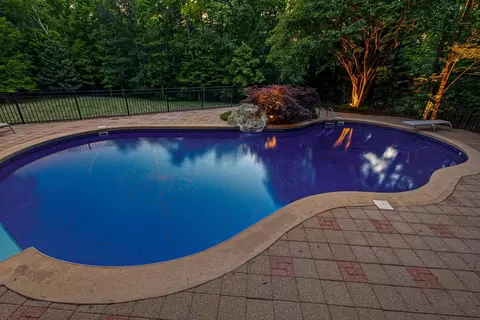 232 Devonbrook Ln, Cary, NC 27518 photo 5