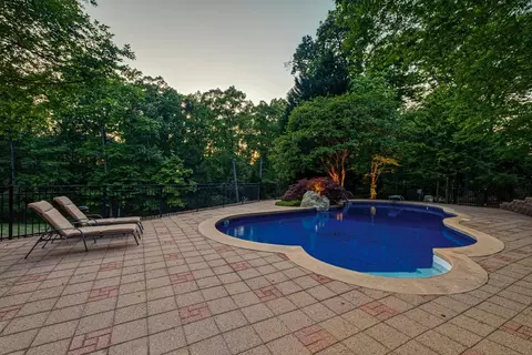232 Devonbrook Ln, Cary, NC 27518 photo 4