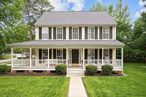 8640 Hobhouse Cir, Raleigh, NC 27615