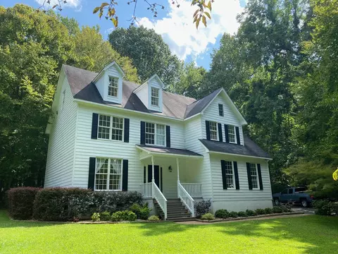87 Danning Dr, Chapel Hill, NC 27516