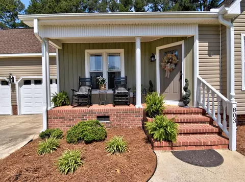 803 E Morris Cir, Dunn, NC 28334 photo 3