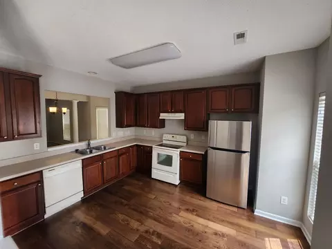 37 Sharpstone Ln, Durham, NC 27703 photo 3