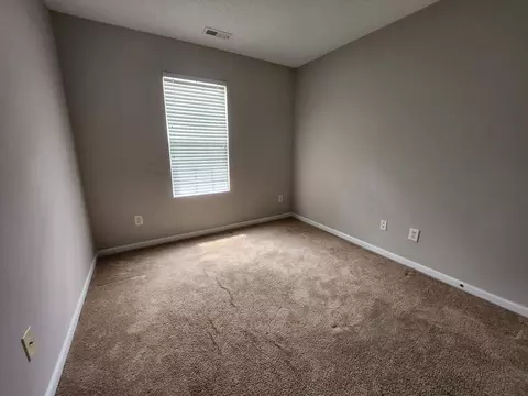 37 Sharpstone Ln, Durham, NC 27703 photo 11