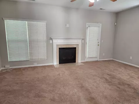 37 Sharpstone Ln, Durham, NC 27703 photo 6