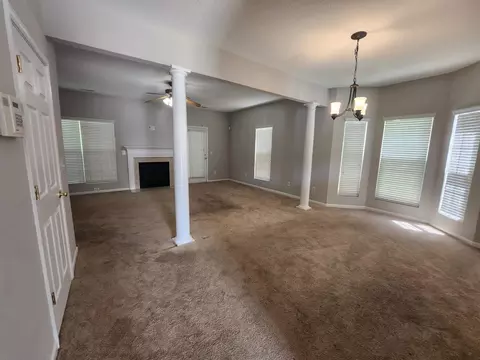 37 Sharpstone Ln, Durham, NC 27703 photo 4
