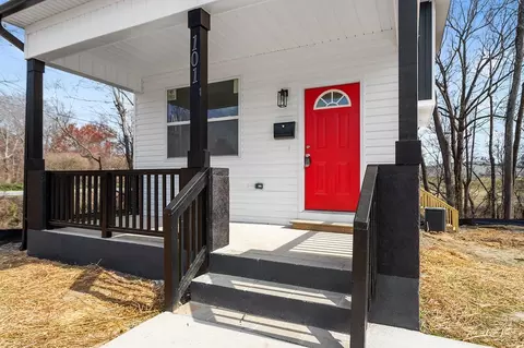 101 S Roderick Dr, Smithfield, NC 27577 photo 4