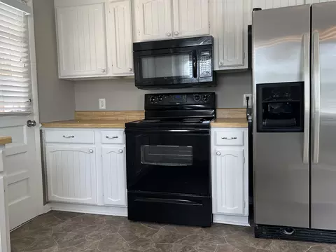 104 Marion Dr, Erwin, NC 28339 photo 8