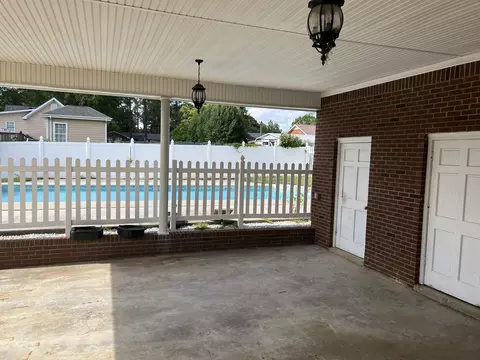 104 Marion Dr, Erwin, NC 28339 photo 4