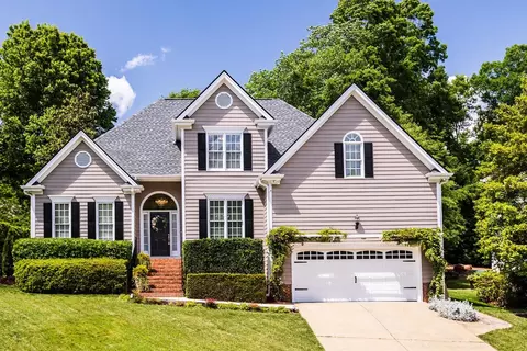 114 Highlands Lake Dr, Cary, NC 27518