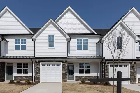 229 Southerby Bluffs Ct, Garner, NC 27529