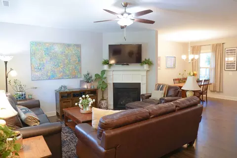 2001 E Main St, Durham, NC 27703 photo 9