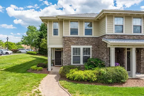 3020 Freeport Dr, Cary, NC 27519 photo 1