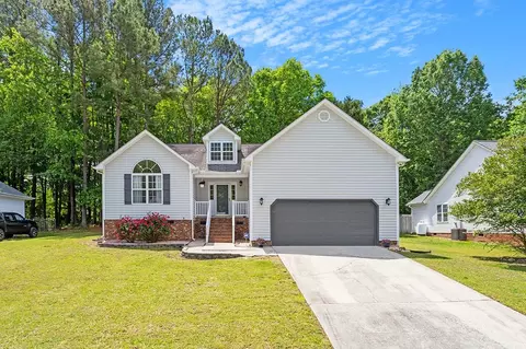 116 Wood Bend Ct, Clayton, NC 27520