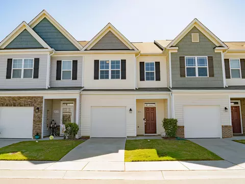 8876 Commons Townes Dr, Raleigh, NC 27616