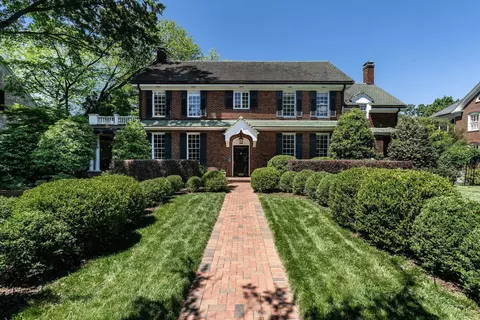 1535 Carr St, Raleigh, NC 27608