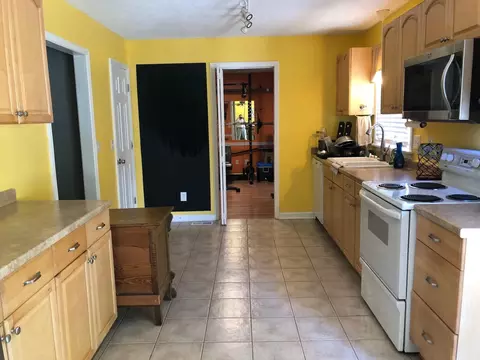 2002 Umstead Rd, Durham, NC 27712 photo 6
