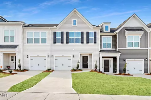229 Pansy Park #265, Clayton, NC 27520