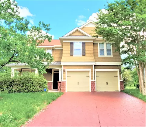 614 Piper Stream Cir, Cary, NC 27519