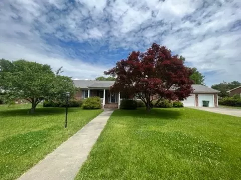 1024 E 7th St, Roanoke Rapids, NC 27870
