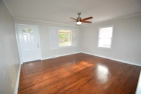 607 Cecil St, Durham, NC 27707 photo 2