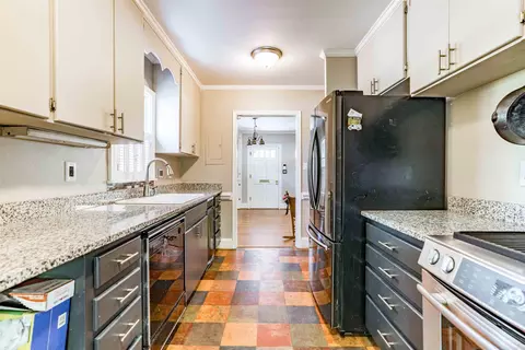 902 S First St, Smithfield, NC 27577 photo 8