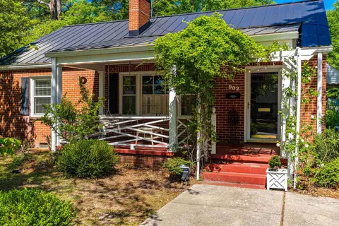 902 S First St, Smithfield, NC 27577 photo 2