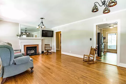 902 S First St, Smithfield, NC 27577 photo 6