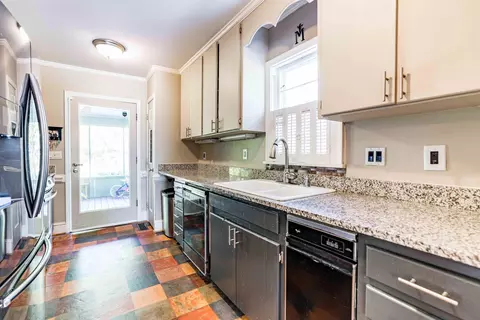 902 S First St, Smithfield, NC 27577 photo 10
