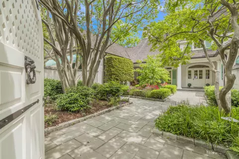 200 Edinburgh Dr #B, Cary, NC 27511