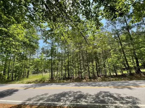 1363 Bullocksville Park, Manson, NC 27553