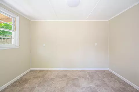703 E Hammond St, Durham, NC 27704 photo 45